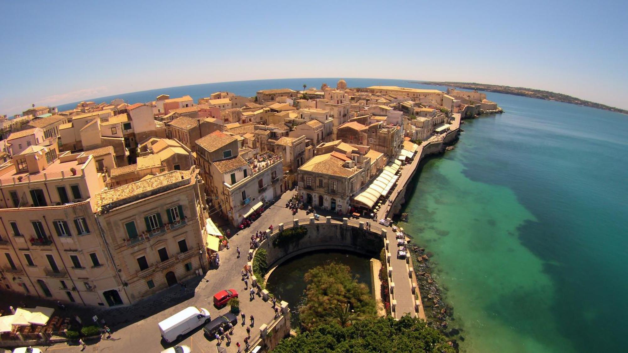 Maniace Sea View Apartment By Ortigia Apartments Syracuse Esterno foto